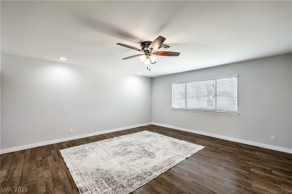 8910 Rosada Way, Las Vegas, NV 89149