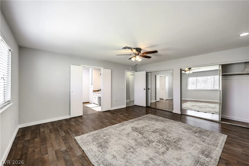 8910 Rosada Way, Las Vegas, NV 89149
