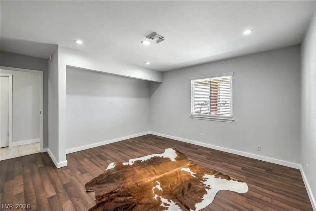 8910 Rosada Way, Las Vegas, NV 89149