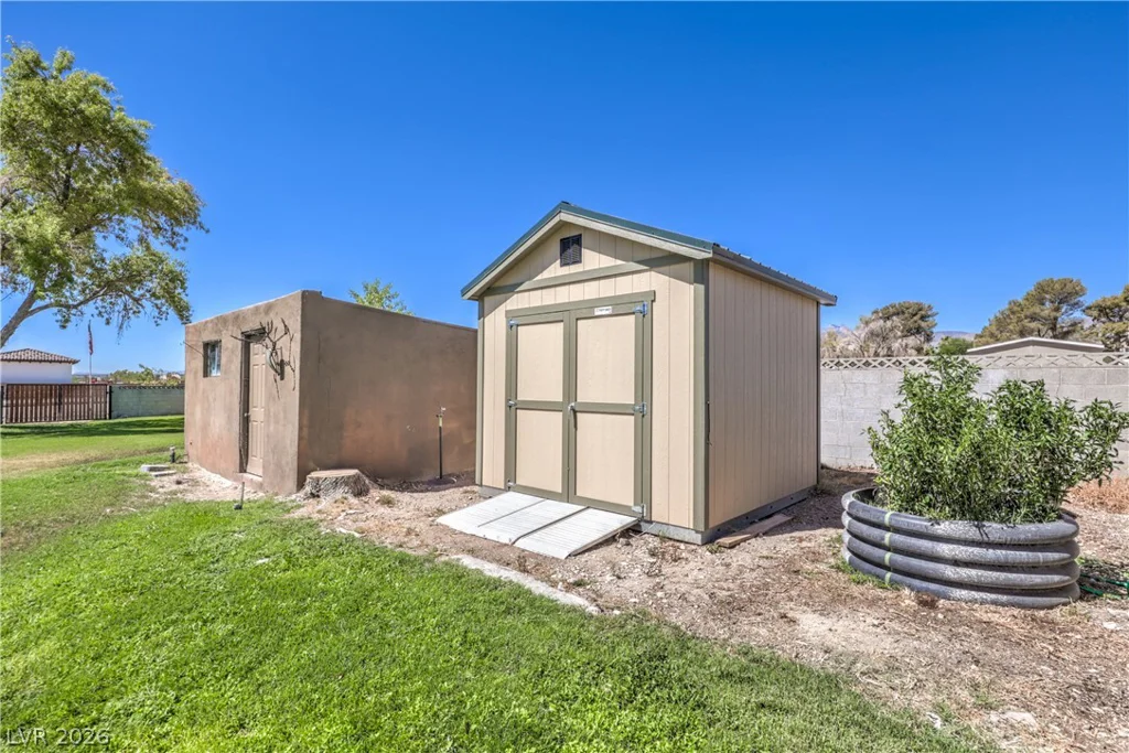 8910 Rosada Way, Las Vegas, NV 89149