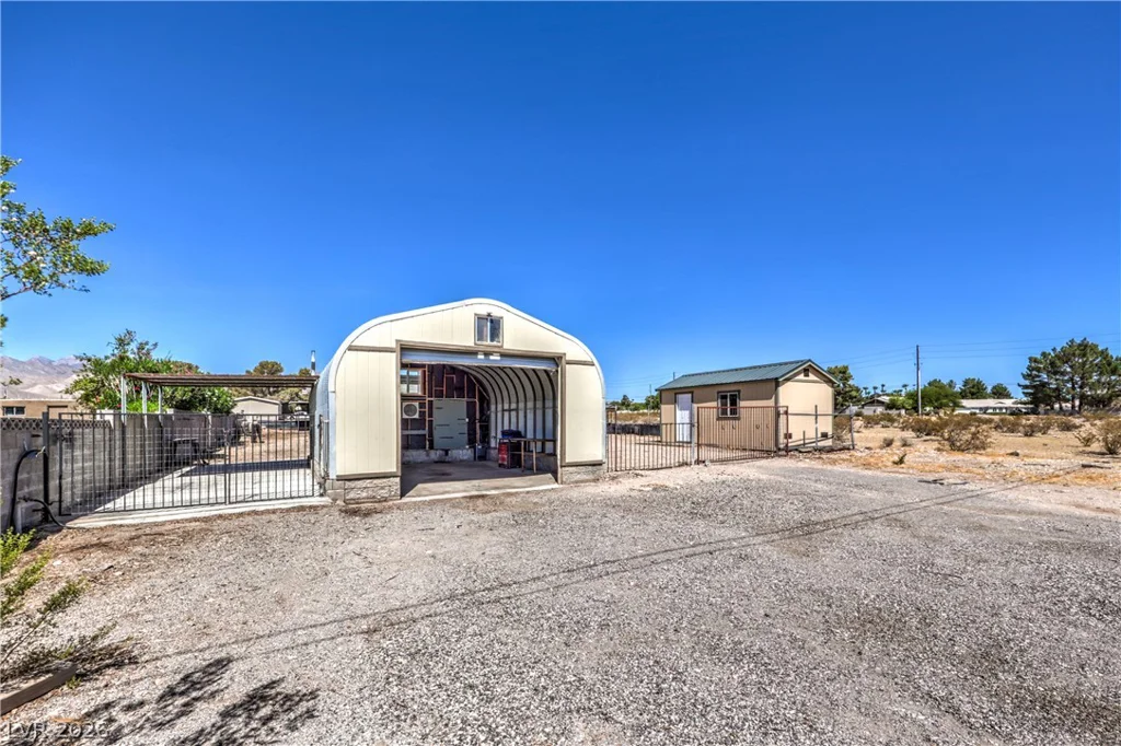 8910 Rosada Way, Las Vegas, NV 89149