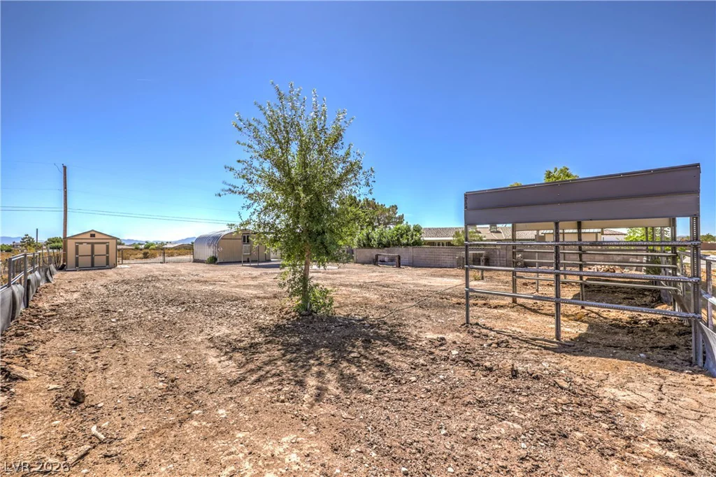 8910 Rosada Way, Las Vegas, NV 89149