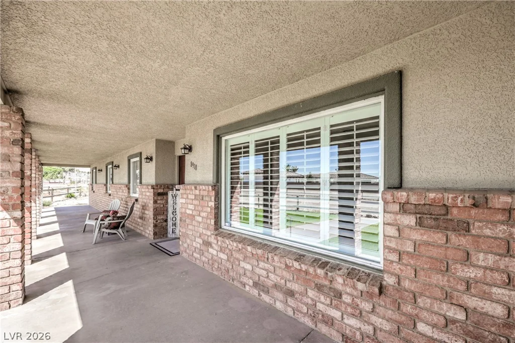 8910 Rosada Way, Las Vegas, NV 89149