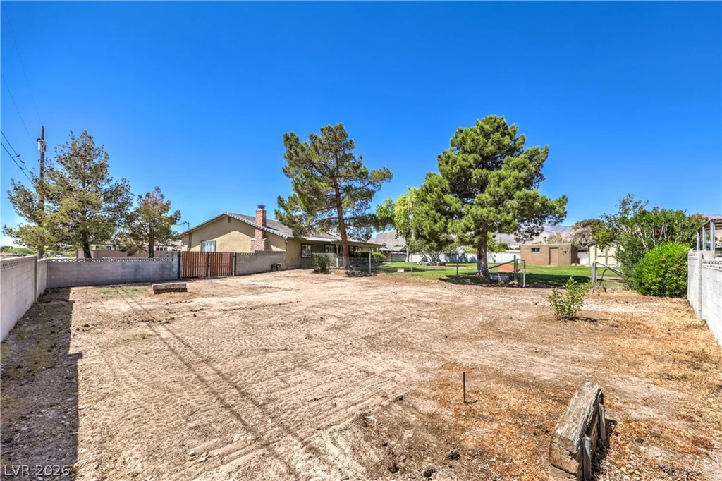 8910 Rosada Way, Las Vegas, NV 89149