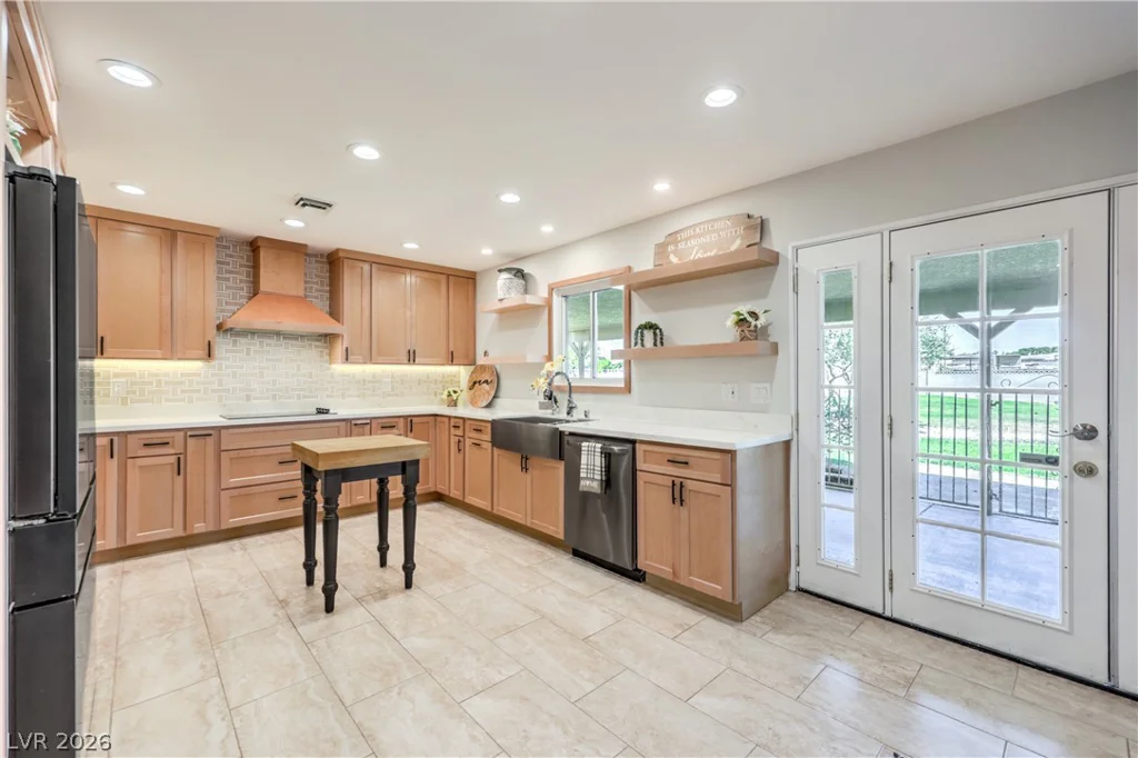 8910 Rosada Way, Las Vegas, NV 89149