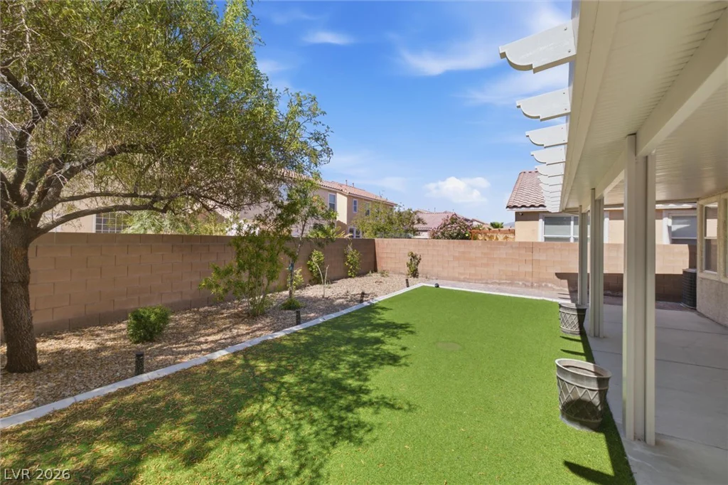 321 Arrowbird, North Las Vegas, NV 89031