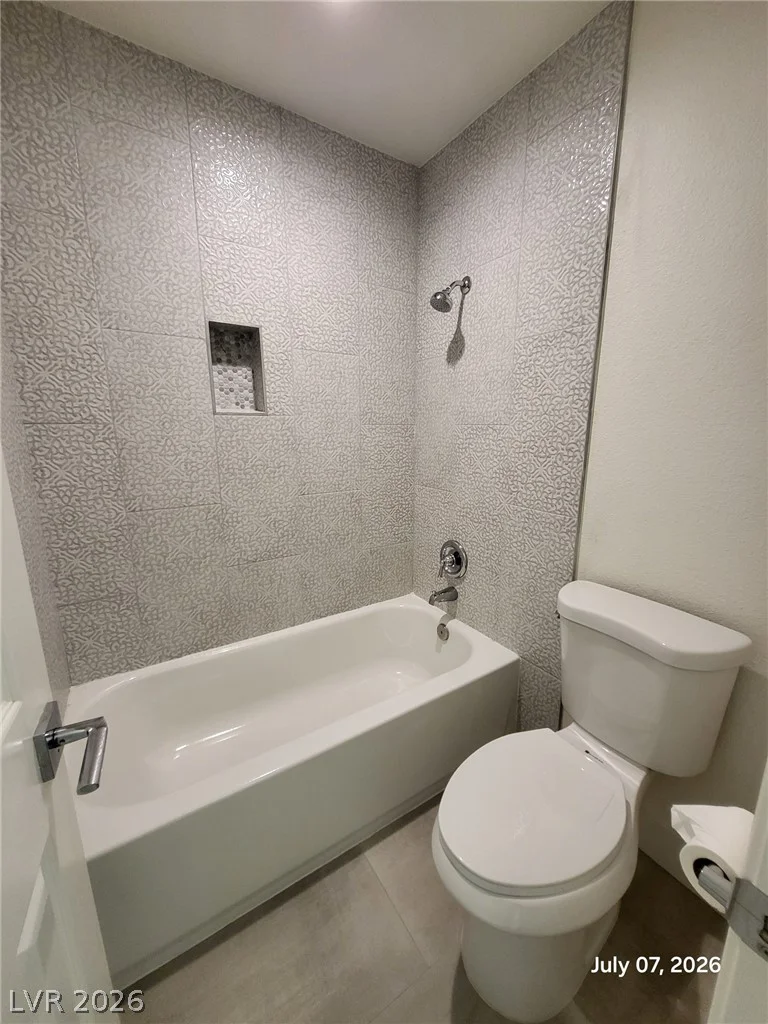 3305 Hyannis, Las Vegas, NV 89129