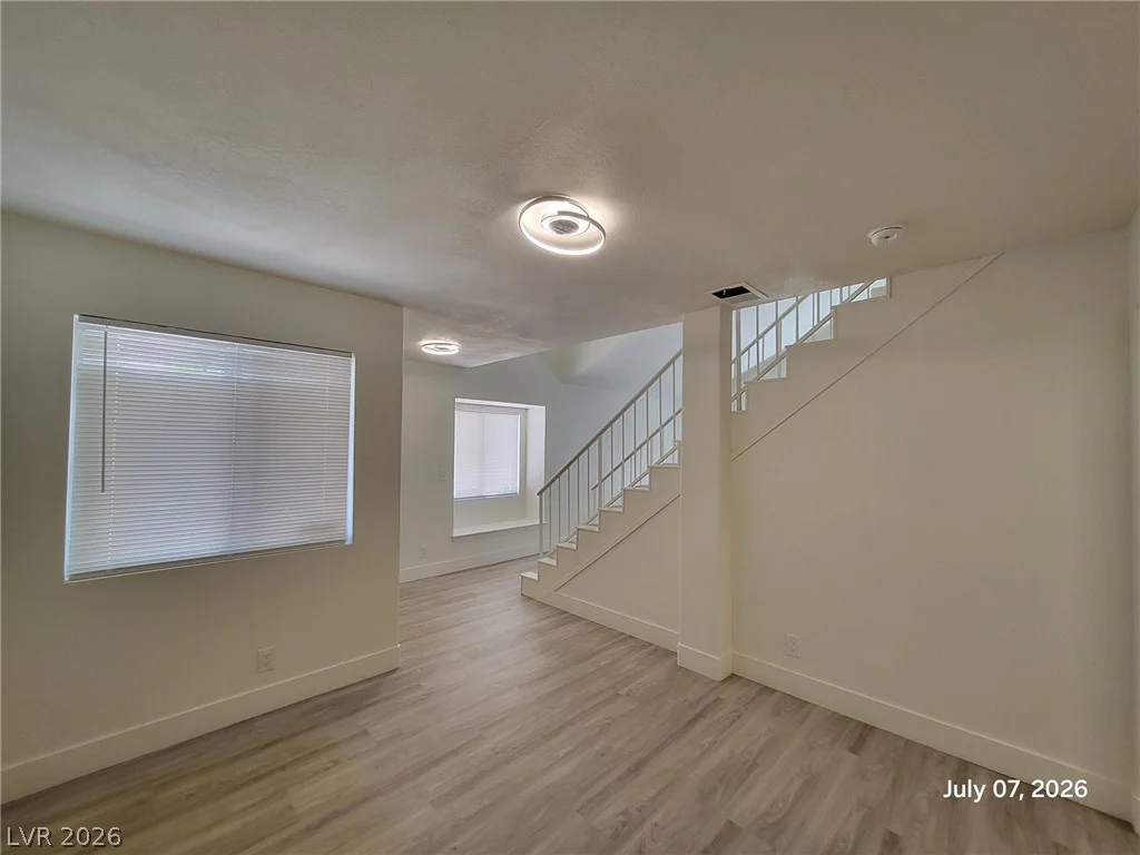 3305 Hyannis, Las Vegas, NV 89129