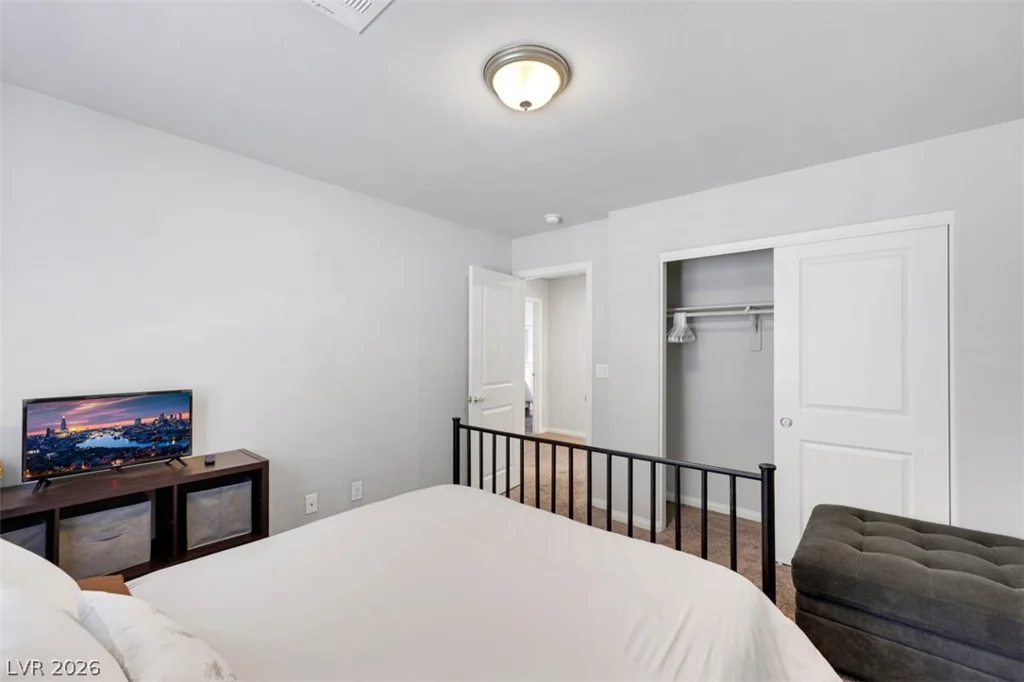 1054 Twincrest, North Las Vegas, NV 89032