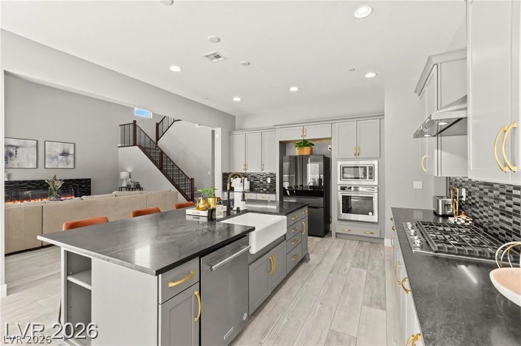 225 Carmel Sky, Las Vegas, NV 89138