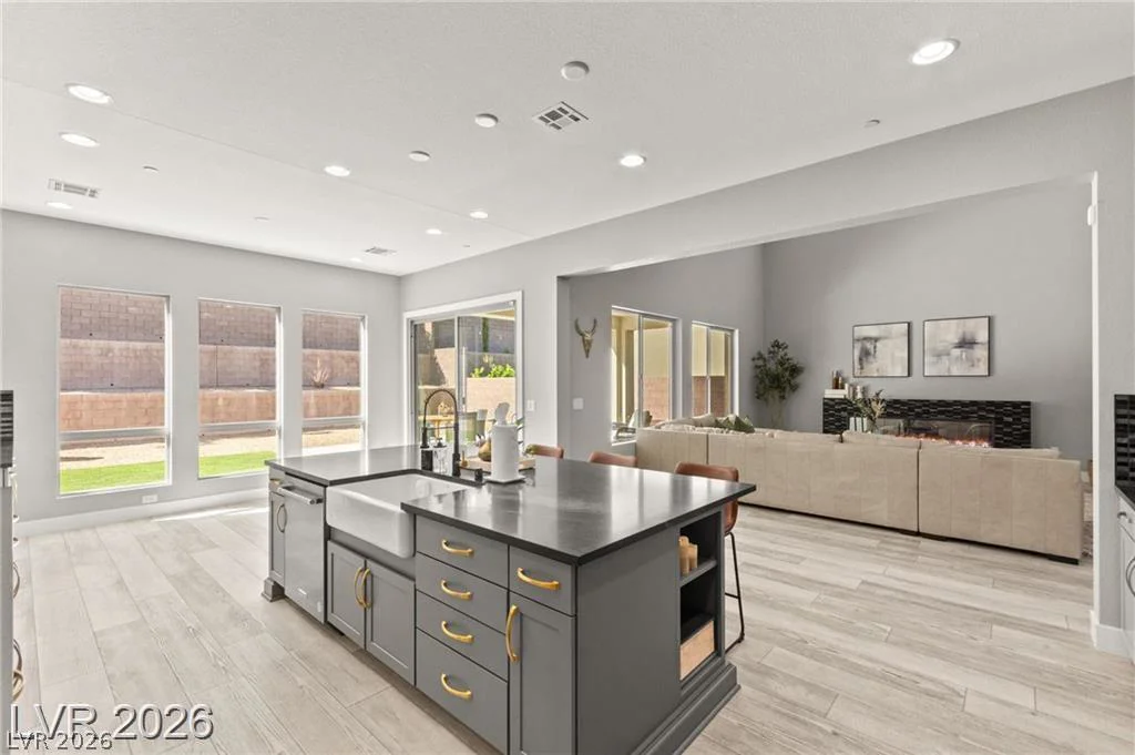 225 Carmel Sky, Las Vegas, NV 89138