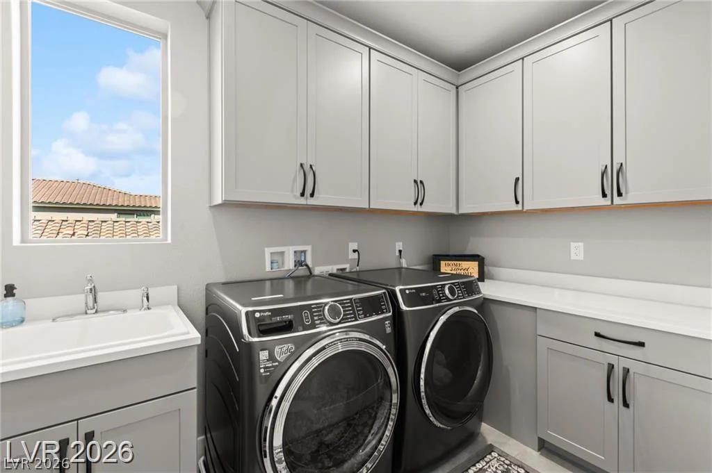 225 Carmel Sky, Las Vegas, NV 89138