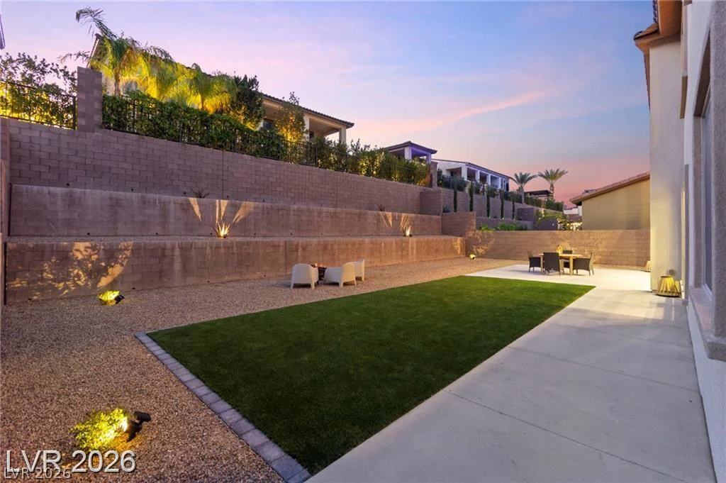 225 Carmel Sky, Las Vegas, NV 89138