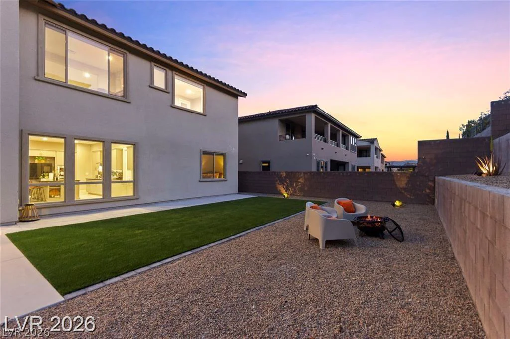 225 Carmel Sky, Las Vegas, NV 89138