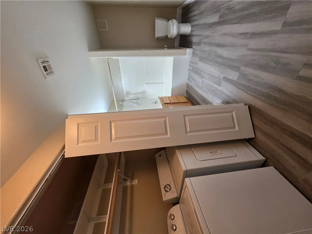 10001 Peace, Las Vegas, NV 89147