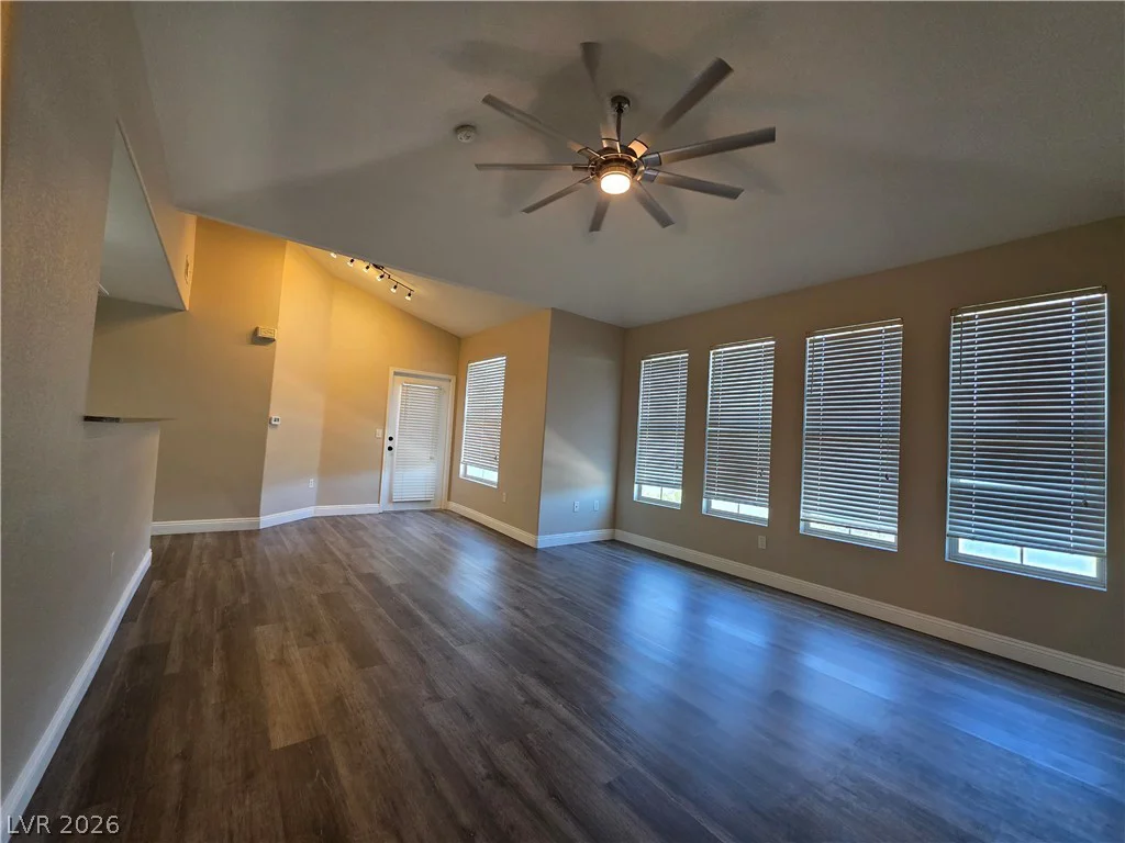 10001 Peace, Las Vegas, NV 89147