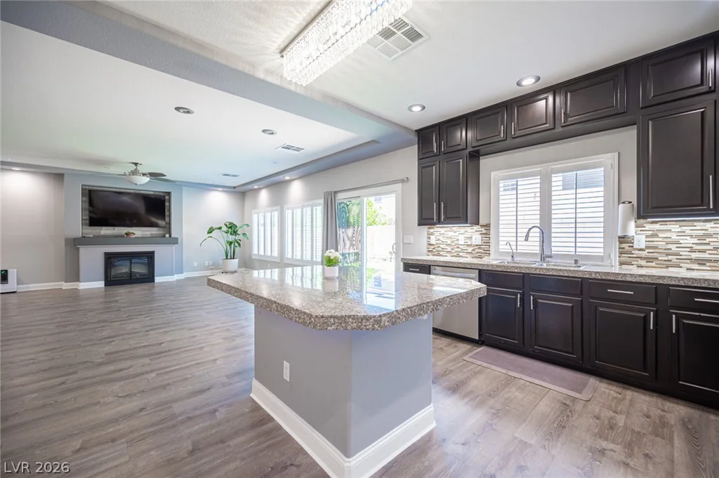 5452 Tartan Hill, Las Vegas, NV 89141