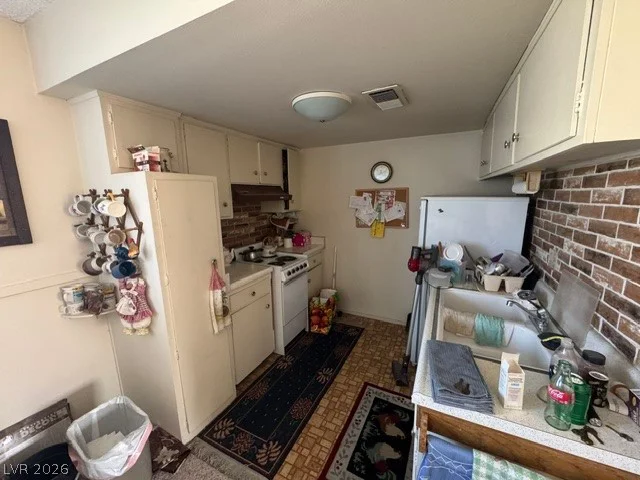 3831 Daisy, Las Vegas, NV 89119