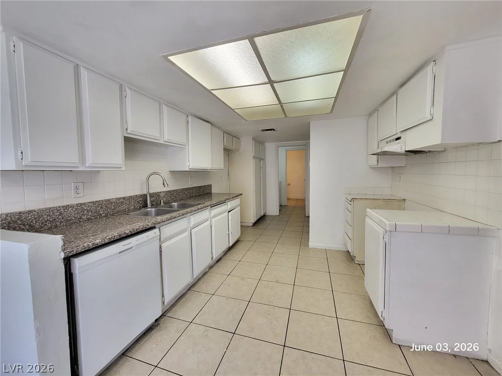 4456 Buena Vista, Las Vegas, NV 89102