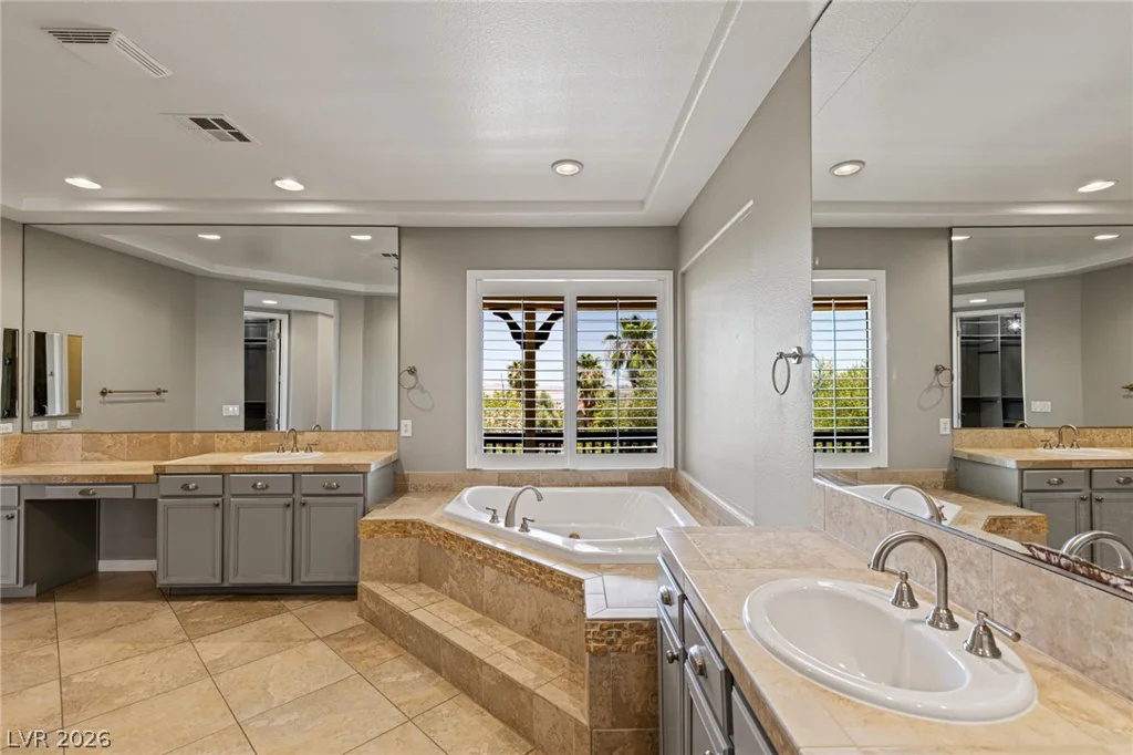1424 Foothills Village, Henderson, NV 89012