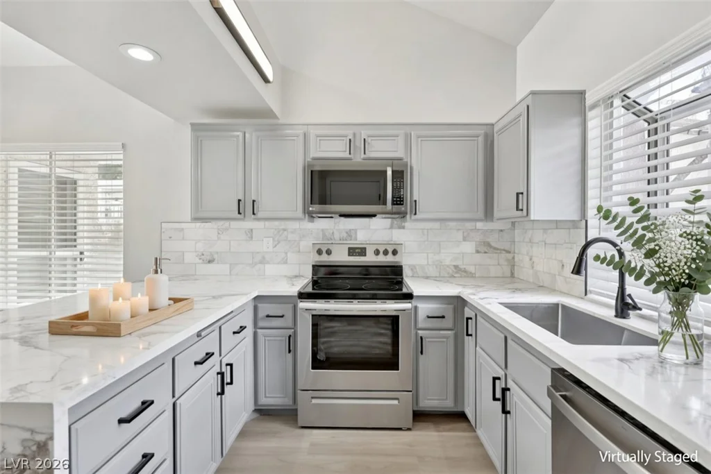 8913 Antioch, Las Vegas, NV 89117