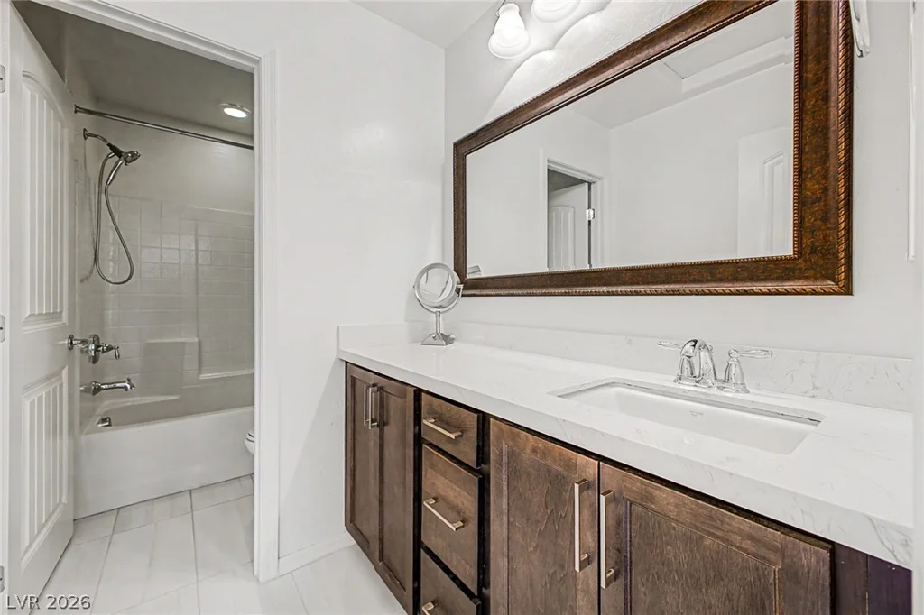 25 Via Corvina, Henderson, NV 89011
