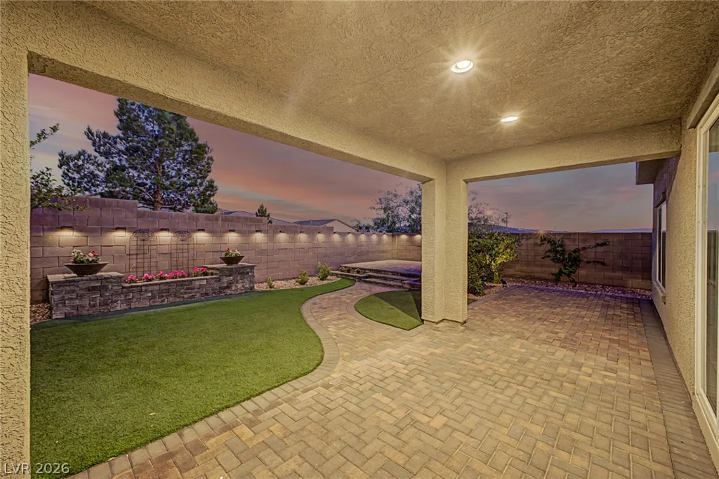 25 Via Corvina, Henderson, NV 89011
