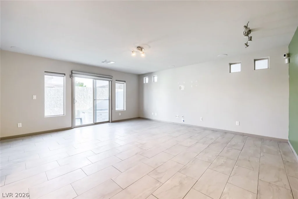 8011 Haywood Estate, Las Vegas, NV 89113