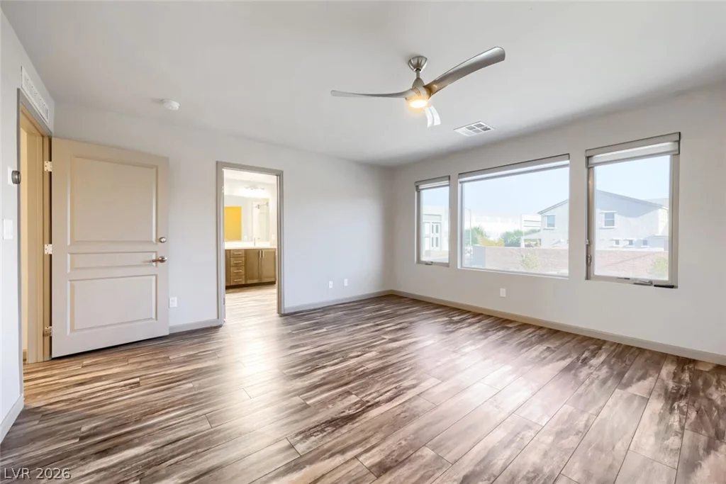 8011 Haywood Estate, Las Vegas, NV 89113