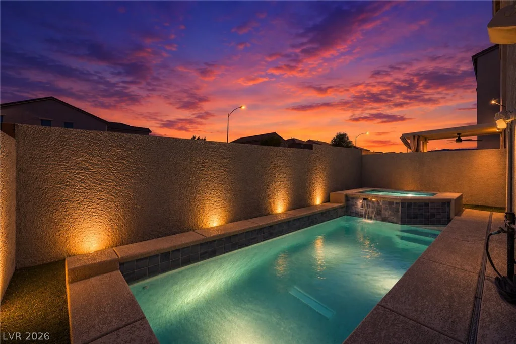 8011 Haywood Estate, Las Vegas, NV 89113