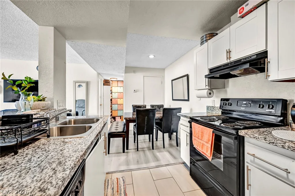 231 Mission Newport, Las Vegas, NV 89107
