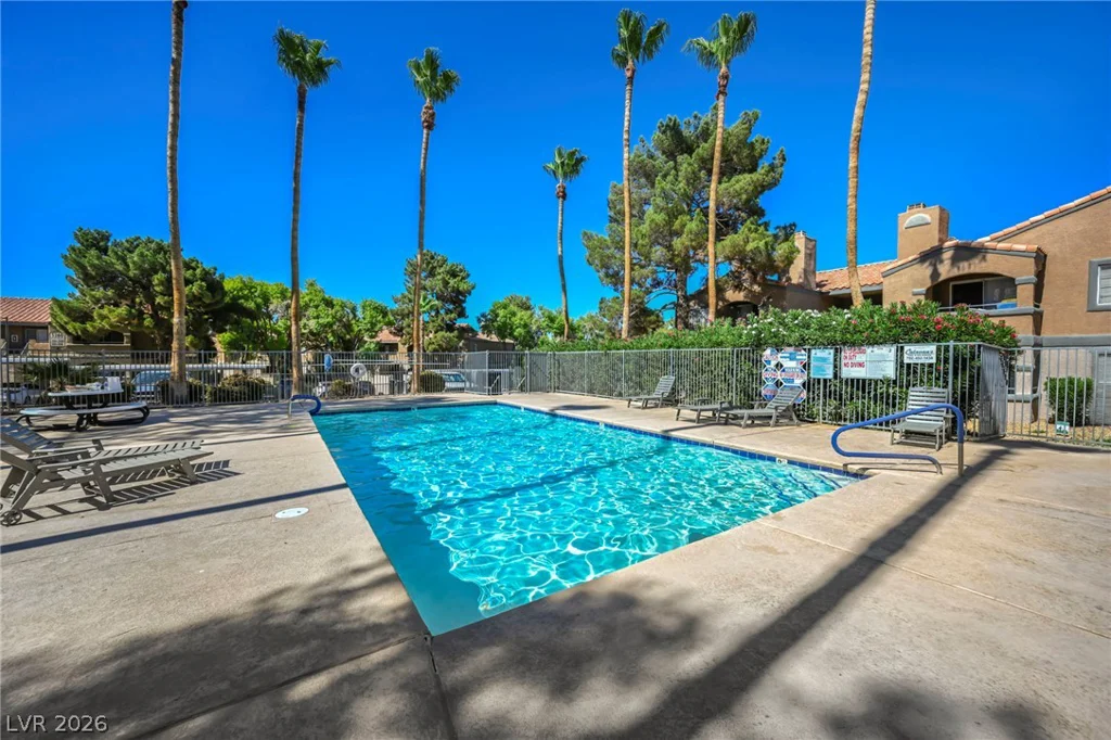 231 Mission Newport, Las Vegas, NV 89107