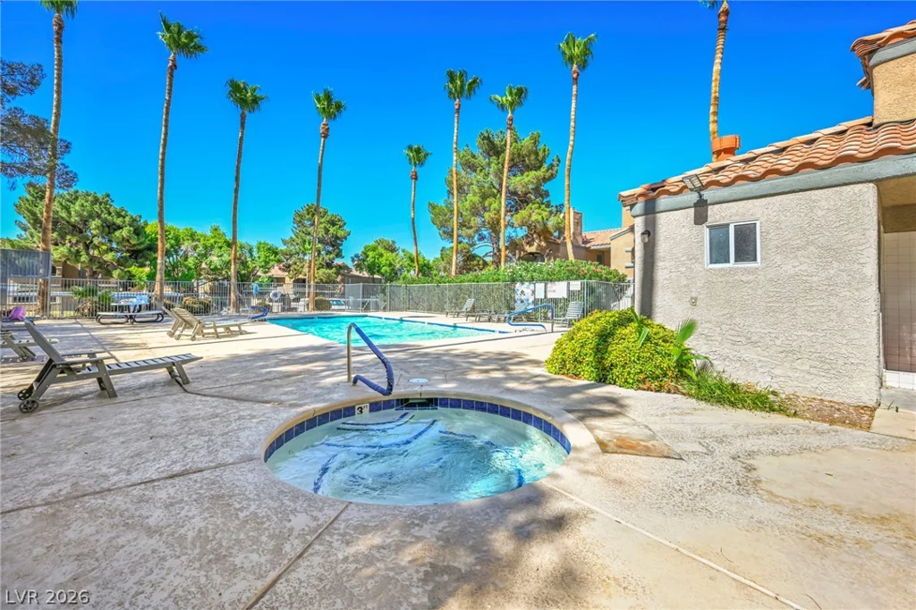 231 Mission Newport, Las Vegas, NV 89107