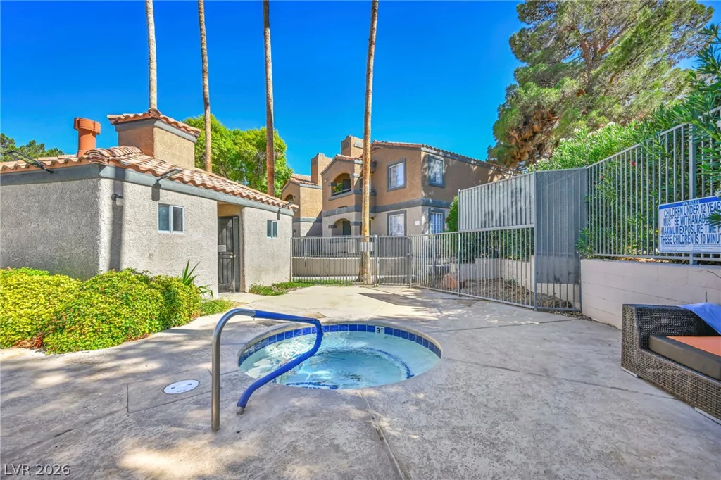231 Mission Newport, Las Vegas, NV 89107