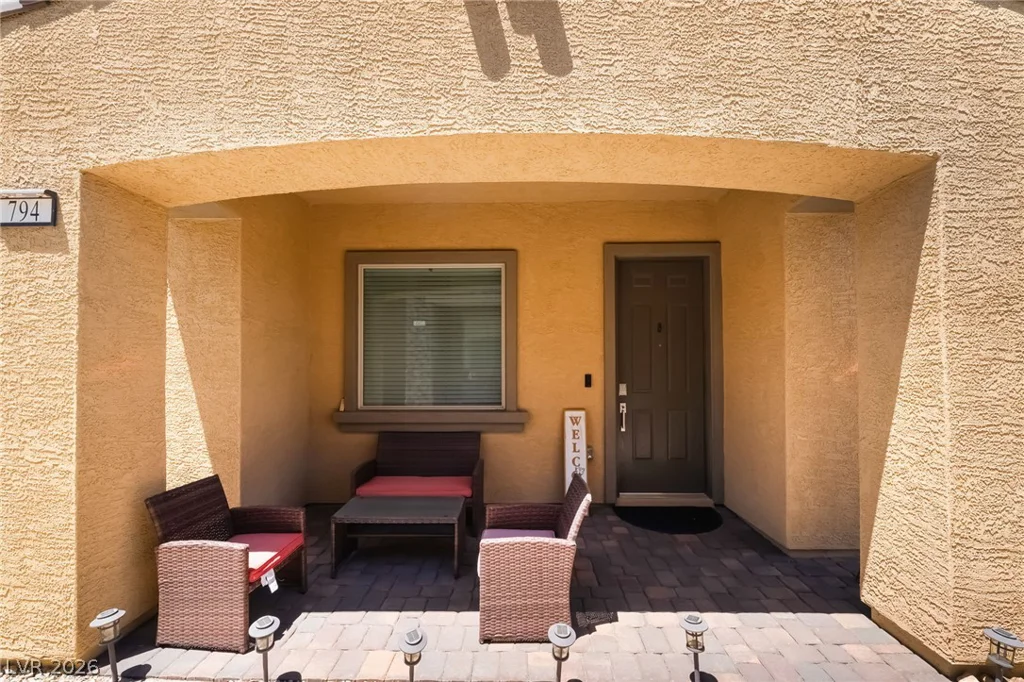 794 Hibiscuss Blossom, Henderson, NV 89011