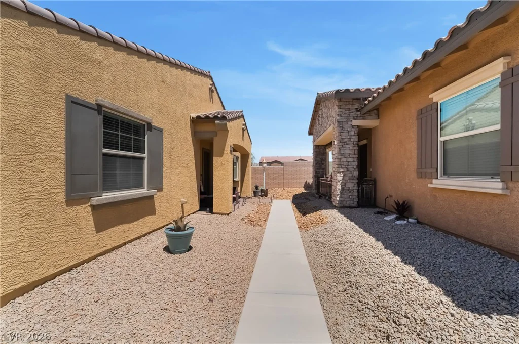 794 Hibiscuss Blossom, Henderson, NV 89011