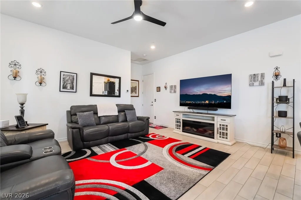 794 Hibiscuss Blossom, Henderson, NV 89011