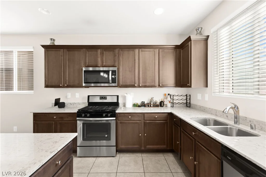 1548 Olivia, Henderson, NV 89011