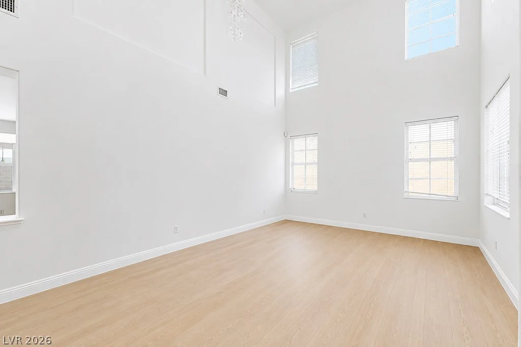 7681 Mesa Verde, Las Vegas, NV 89113