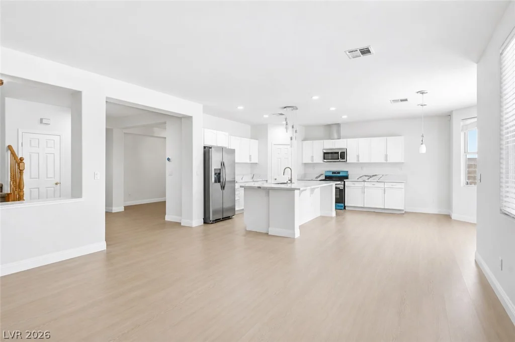 7681 Mesa Verde, Las Vegas, NV 89113