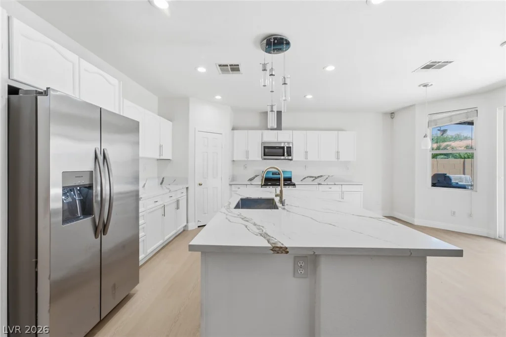 7681 Mesa Verde, Las Vegas, NV 89113