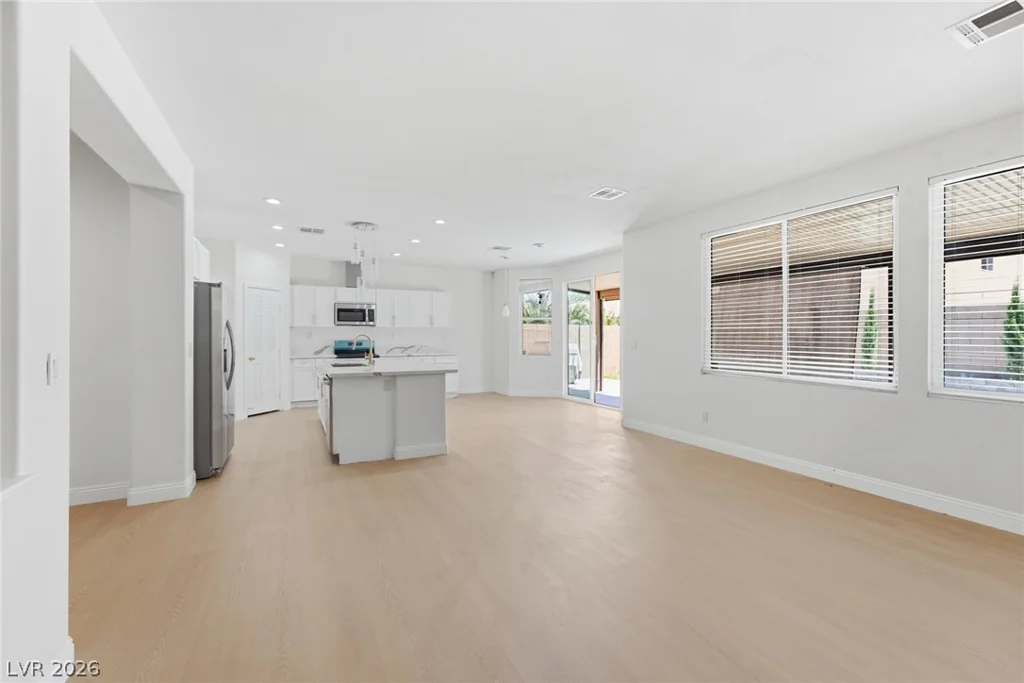 7681 Mesa Verde, Las Vegas, NV 89113