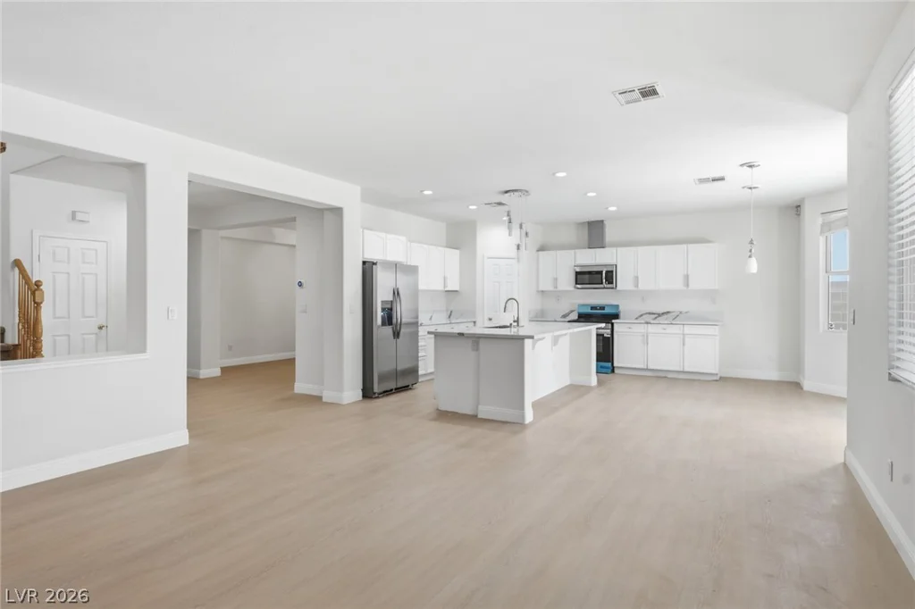7681 Mesa Verde, Las Vegas, NV 89113