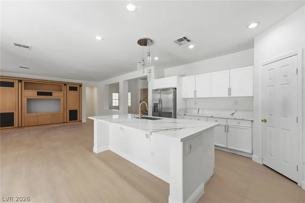 7681 Mesa Verde, Las Vegas, NV 89113