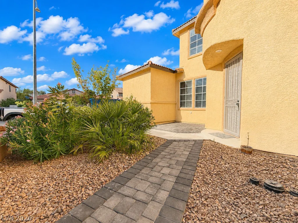 7681 Mesa Verde, Las Vegas, NV 89113