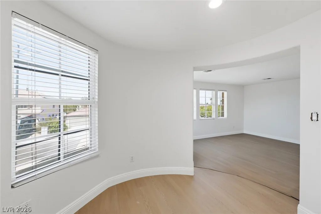 7681 Mesa Verde, Las Vegas, NV 89113