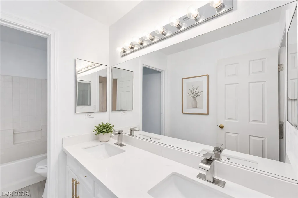 7681 Mesa Verde, Las Vegas, NV 89113