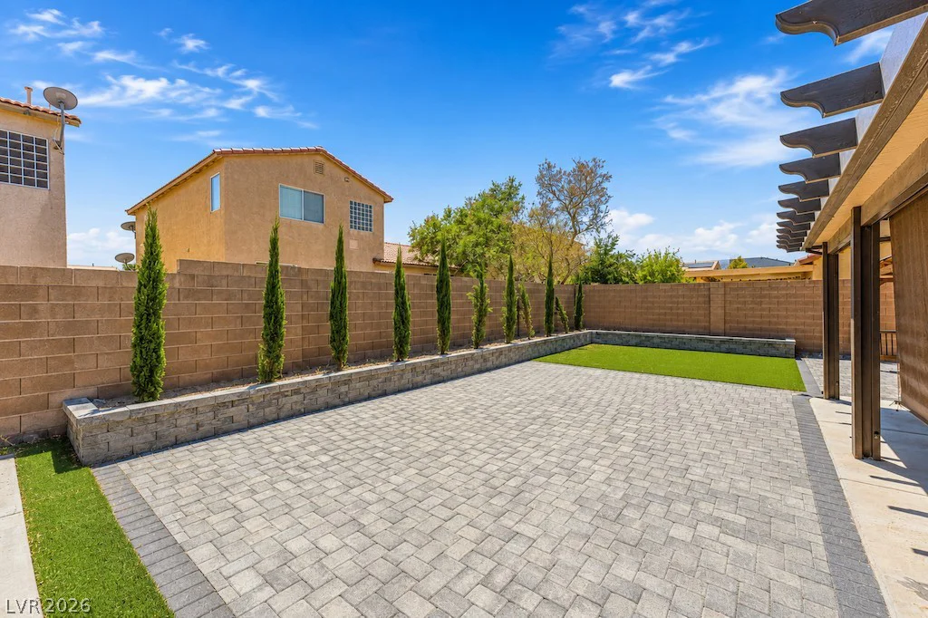 7681 Mesa Verde, Las Vegas, NV 89113