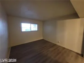 615 Royal Crest, Las Vegas, NV 89169