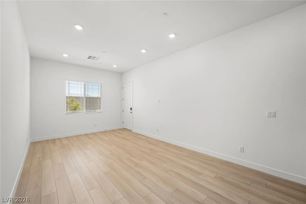 9281 Natalia Peak, Las Vegas, NV 89143